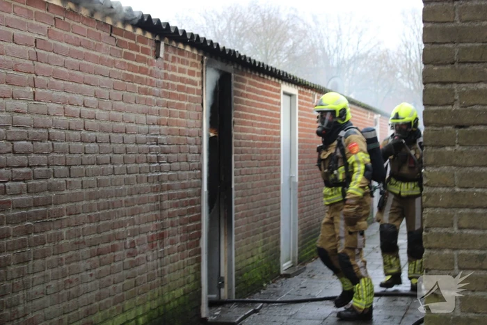 Uitslaande brand in schuur snel geblust