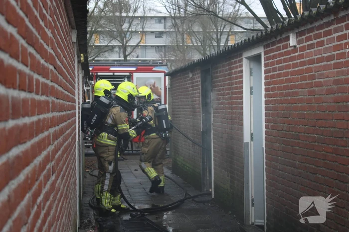 Uitslaande brand in schuur snel geblust