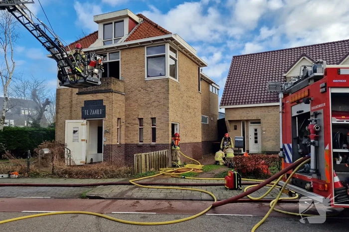 Dode bij felle brand in woning