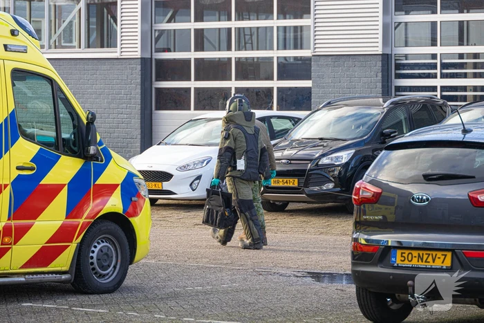 Explosief aangetroffen bij bedrijfspand