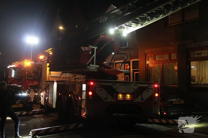 Schoorsteen geveegd na brand