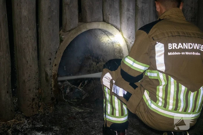 Kranten in brand gestoken