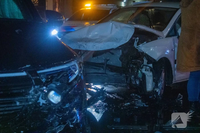 Flinke schade bij ongeval op kruising