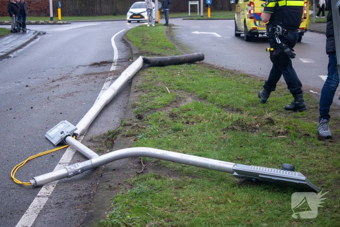 Flinke schade na botsing tussen twee voertuigen