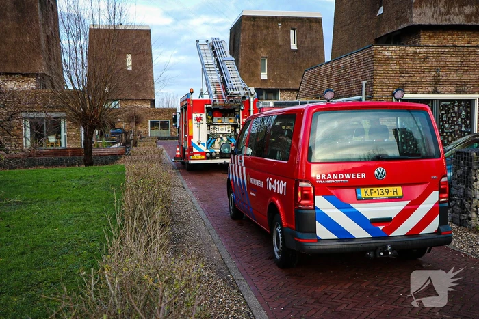 Kelder volgelopen met water door gesprongen waterleiding