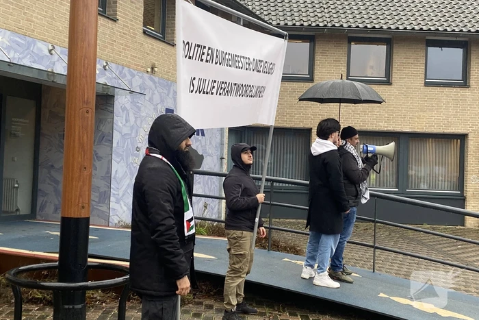 Veel politie-inzet bij demonstratie voor Marokaans gezin
