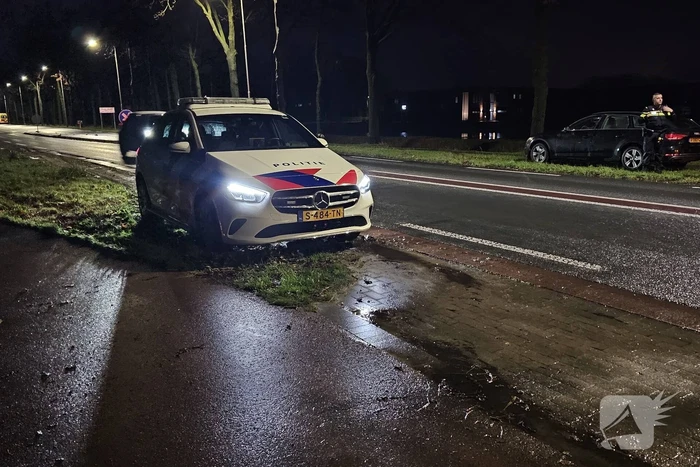 Kind nagekeken na botsing tussen twee auto's