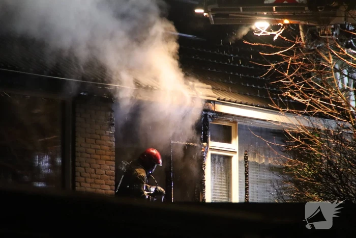 Persoon gewond bij brand in slaapkamer