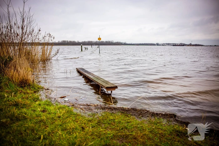Hoogwater in de polder