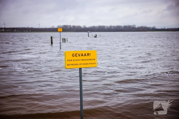 Hoogwater in de polder