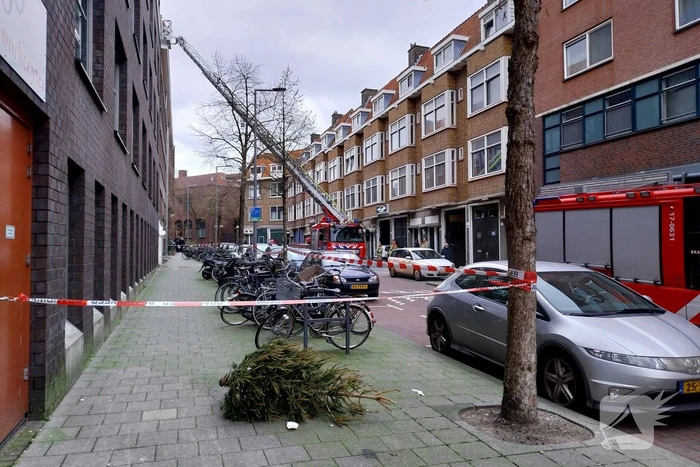 Dakpannen vallen naar beneden