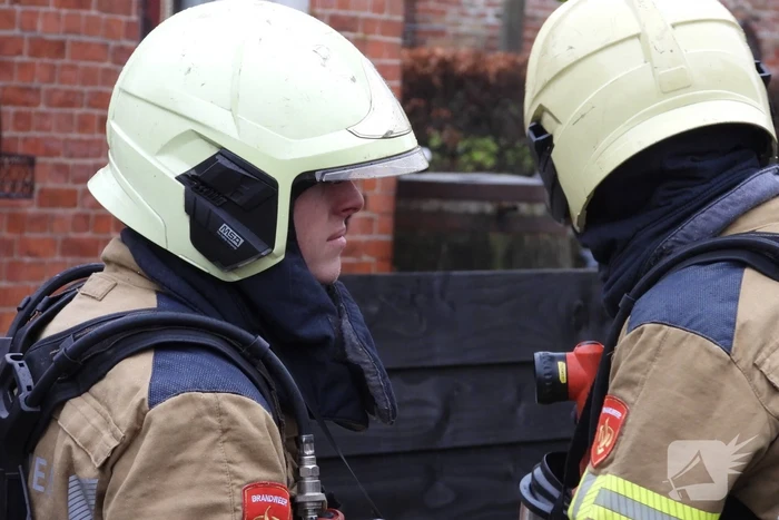 Brand in schoorsteen snel onder controle