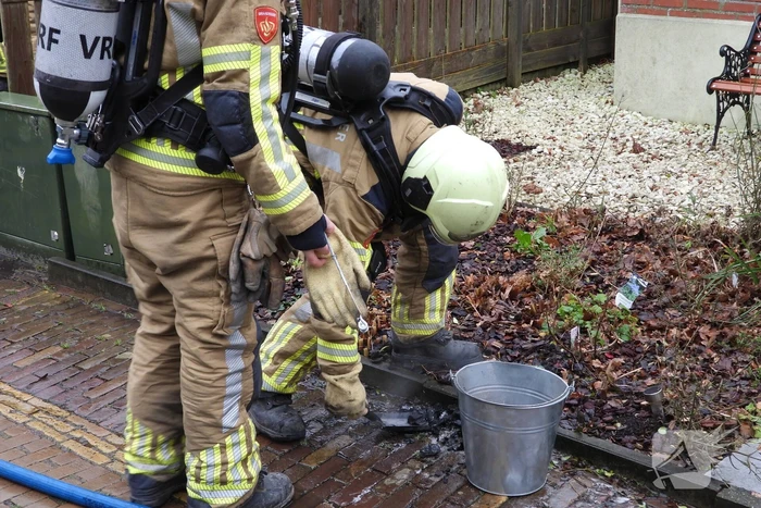 Brand in schoorsteen snel onder controle