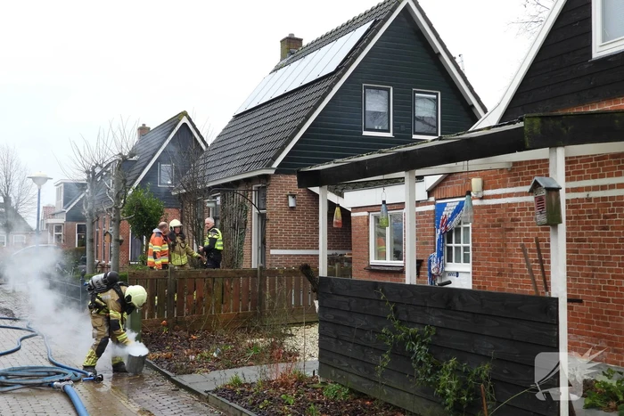 Brand in schoorsteen snel onder controle