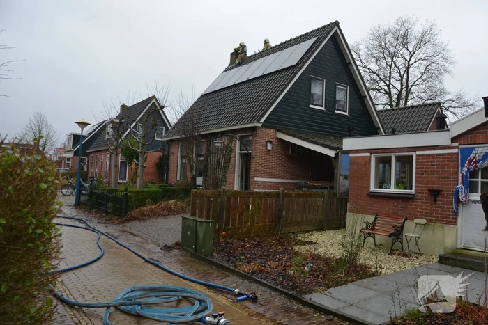 Brand in schoorsteen snel onder controle