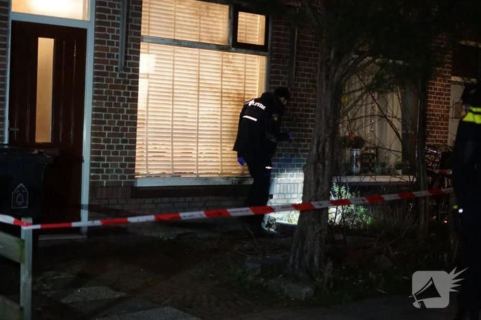Twee aanhoudingen nadat explosief afgaat bij woning