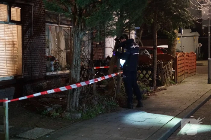 Twee aanhoudingen nadat explosief afgaat bij woning