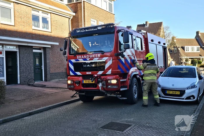Keukenbrand in woning geblust door brandweer