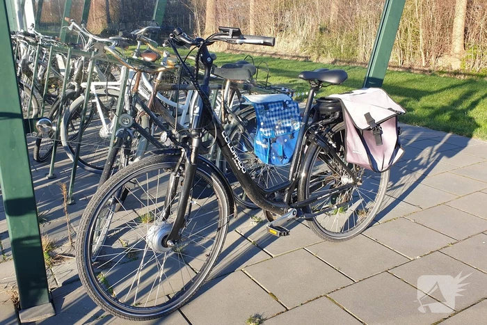 Fietser gewond bij aanrijding op oversteekplaats