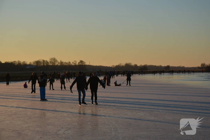 Schaatspret op natuurijs