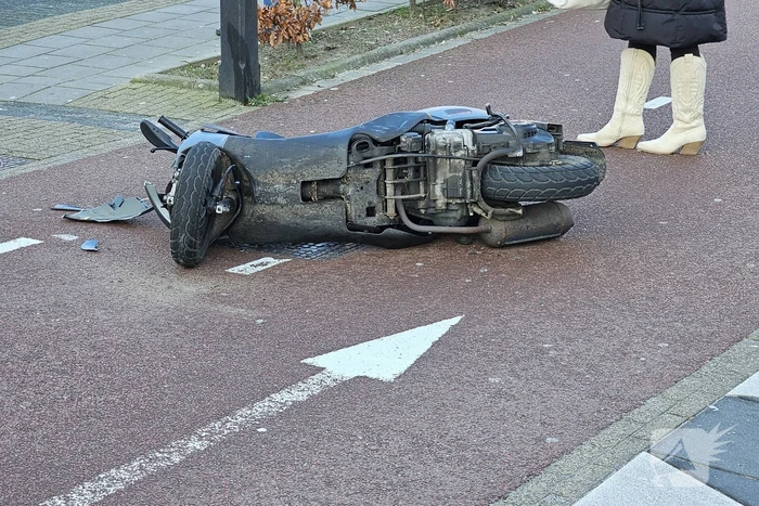 Scooterrijder aangereden door automobilist