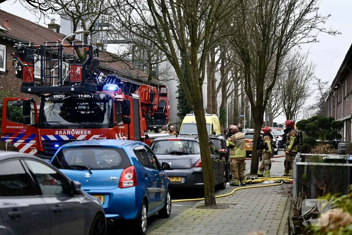 Zwaargewonde bij brand in woning