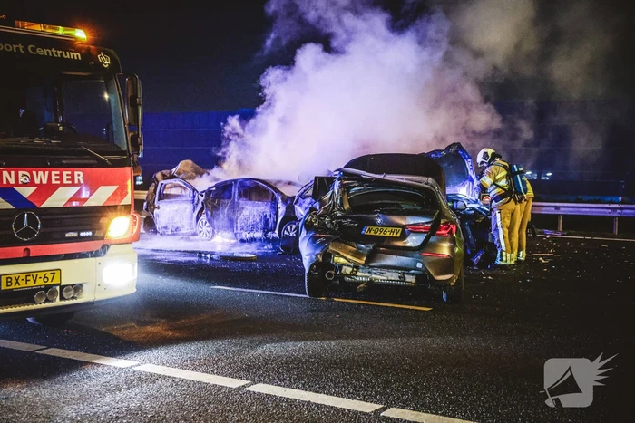 Brand na ernstig ongeval op snelweg