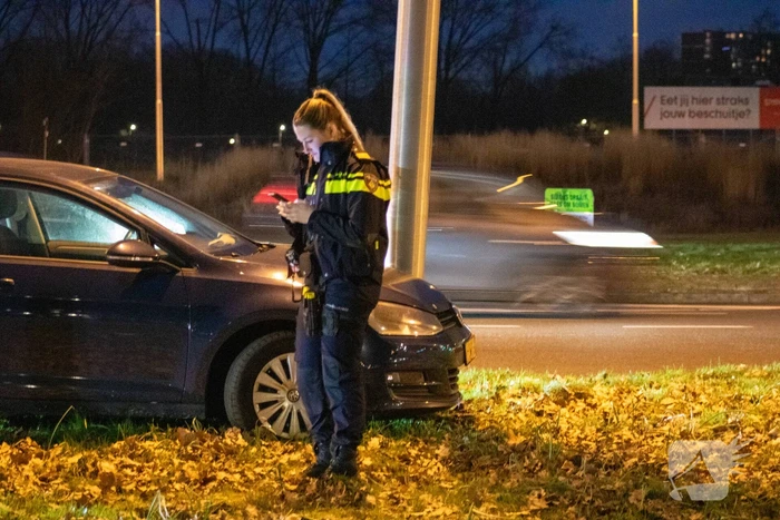 Twee gewonden bij ongeval tussen auto en paal