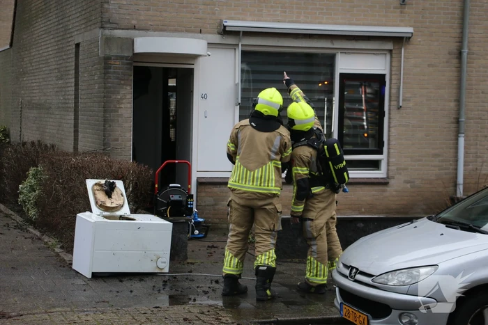 Droger vliegt in brand in woning