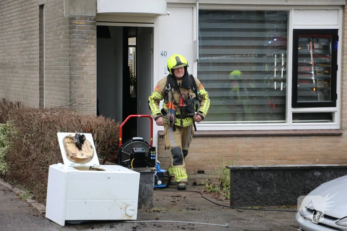 Droger vliegt in brand in woning