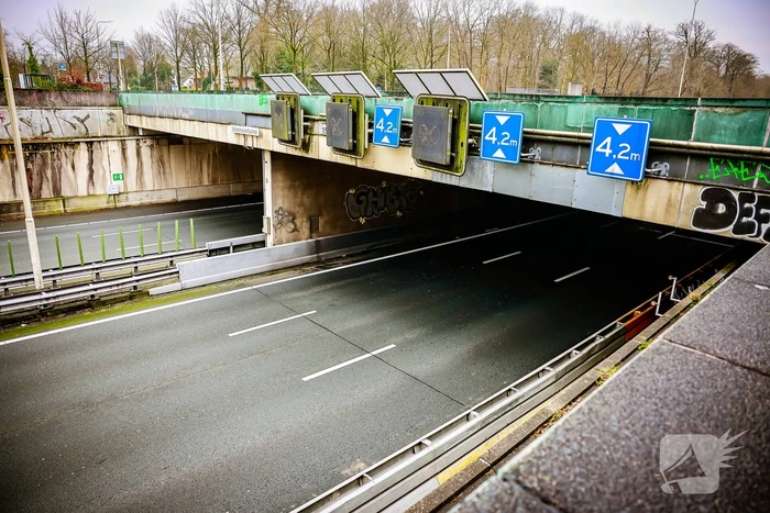 Geavanceerde meetapparatuur geplaatst op Vollenhovetunnel