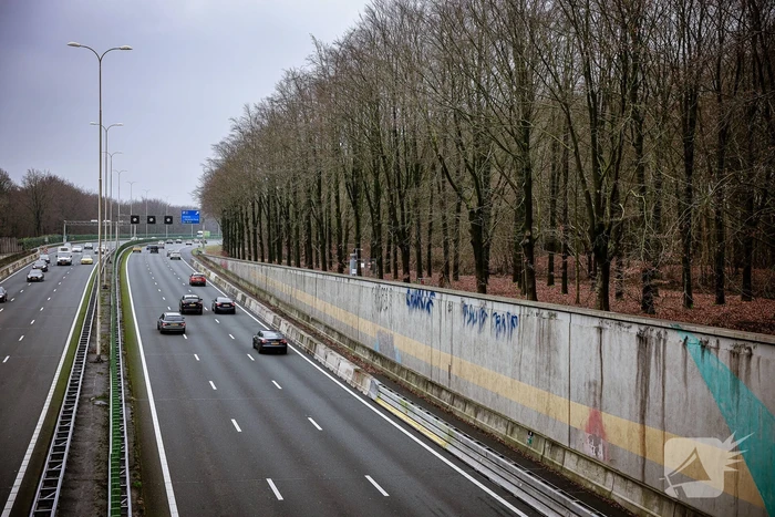 Geavanceerde meetapparatuur geplaatst op Vollenhovetunnel