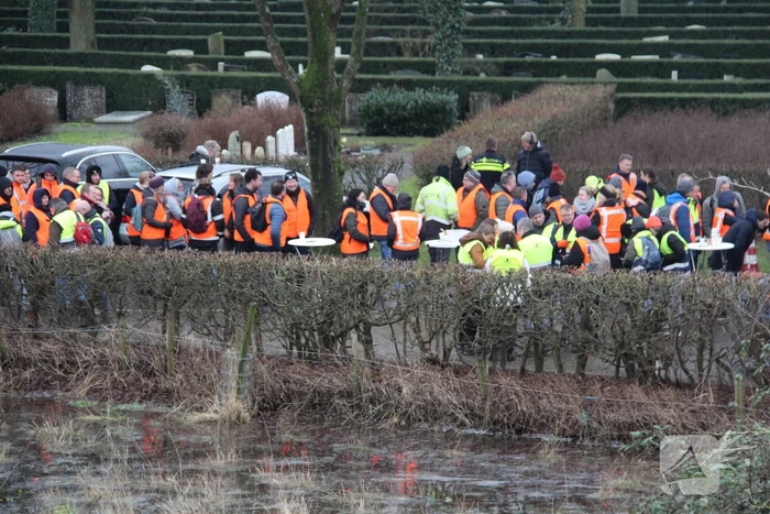 Meer dan duizend mensen zoeken naar vermiste Yoran