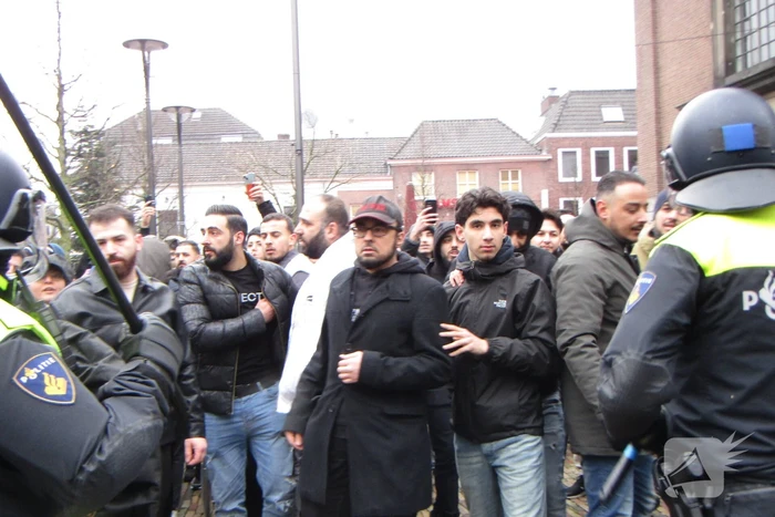 Tegendemonstratie na aankondiging verbranden van Koran