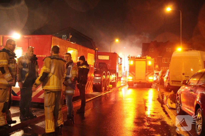 Hevige rookontwikkeling bij grote brand