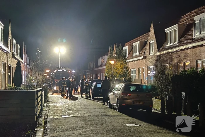 Autobrand geblust door buurtbewoners
