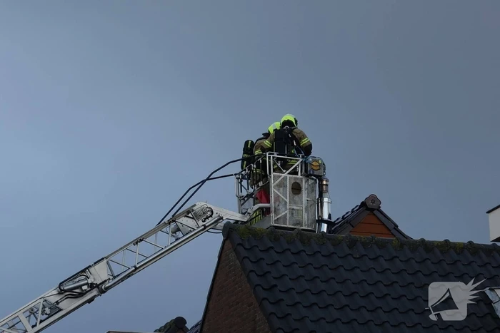 Brandweer ingezet voor schoorsteenbrand