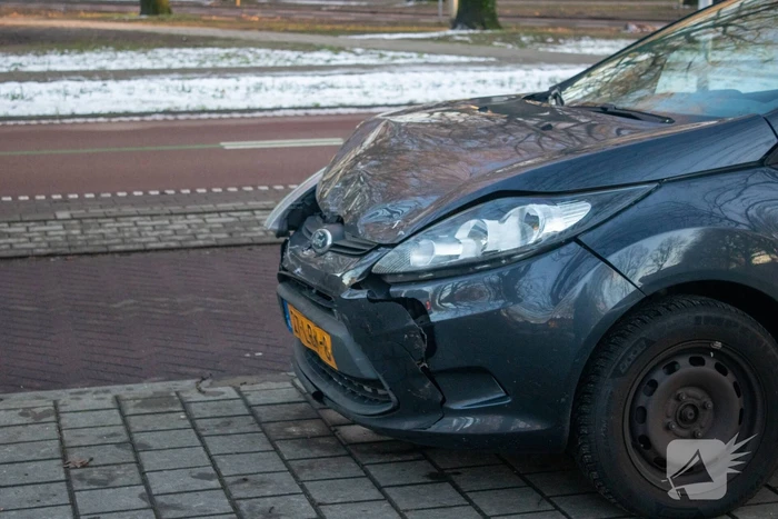Fikse schade bij aanrijding tussen twee voertuigen