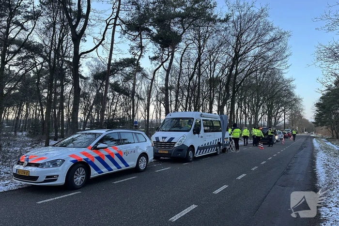 Grote politiecontrole bij Camping Bakel