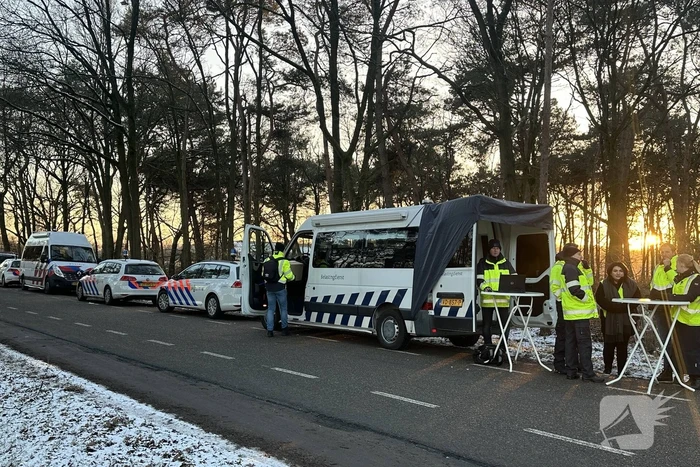Grote politiecontrole bij Camping Bakel