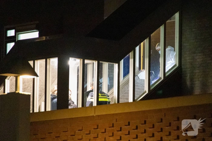 Overleden kind aangetroffen in woning