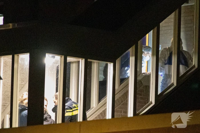 Overleden kind aangetroffen in woning