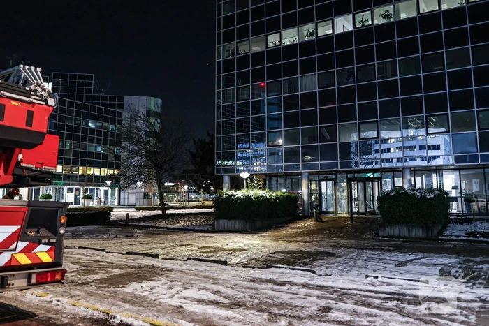 Veel schade na explosie bij bedrijfsverzamelgebouw