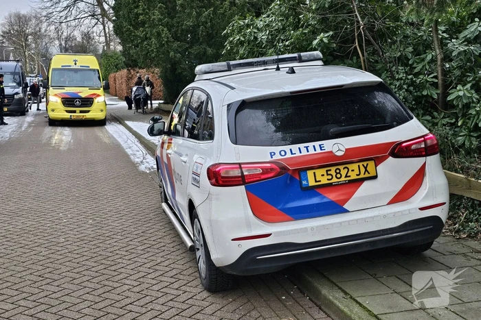 Fietsster gewond na val op spekgladde weg