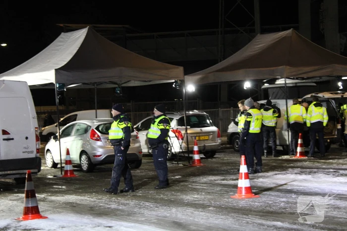 Veel voertuigen gecontroleerd bij grote verkeerscontrole
