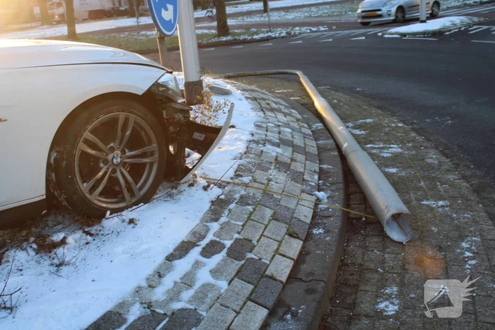 Gewonden bij ongeval op rotonde