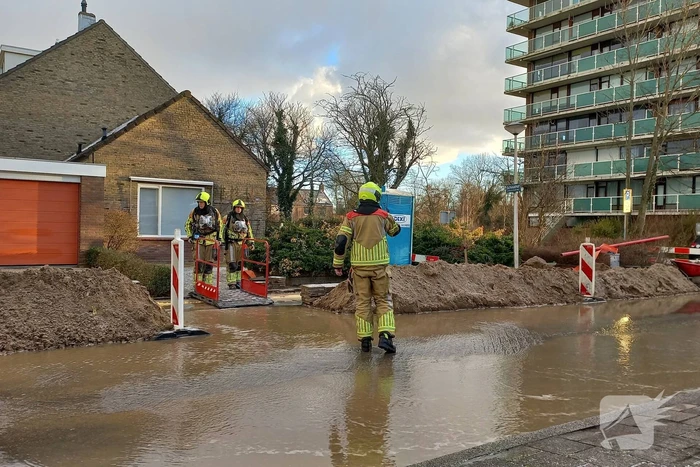Gas en waterleidingbreuk zorgen voor gevaarlijke situatie