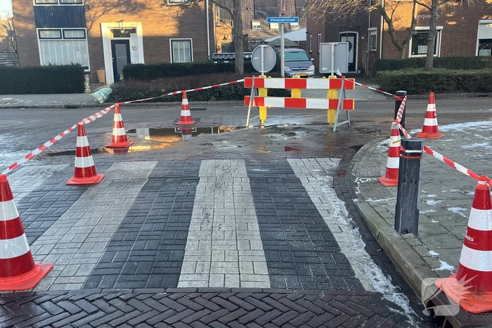 Straat afgezet vanwege waterleidingbreuk