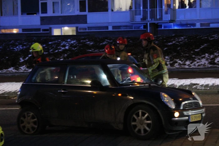 Schade bij botsing tussen twee voertuigen