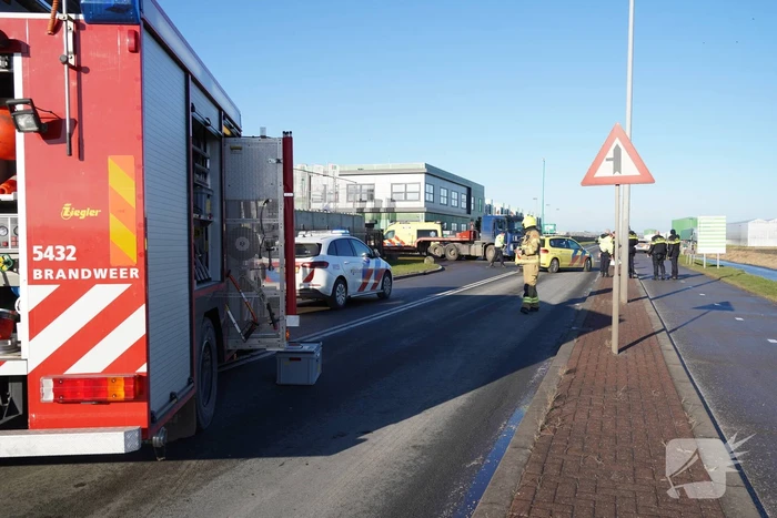 Twee gewonden bij ongeval met vrachtwagen